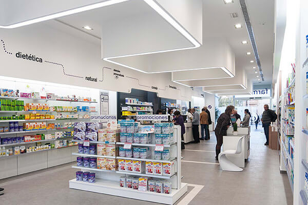 Interioristas Valencia farmacia